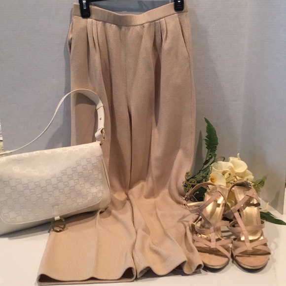 St. John Collection Pants - 💕💕 ST. JOHN KNIT TROUSERS  SZ 8💕💕💕